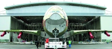 The TPX 500 S towbar-less aircraft tractor shoulders the largest passenger aircraft in the world &#8211; the A380 Airbus